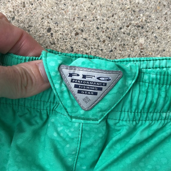 Brand new Columbia PFG Omni-shade shorts - Picture 9 of 16